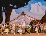 La Fille Mal Gardee maypole