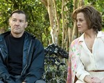 Joel Edgerton and Sigourney Weaver
